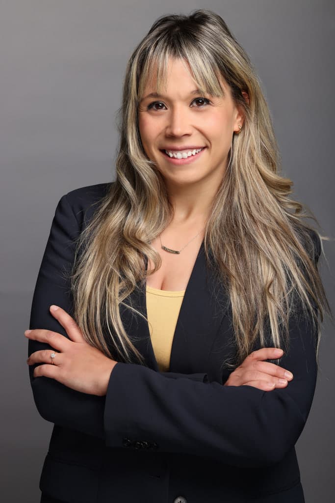 Karina Sklar, Courtier hypothécaire