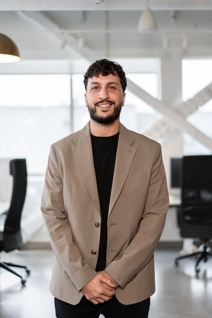 Karim Naji, Courtier hypothécaire