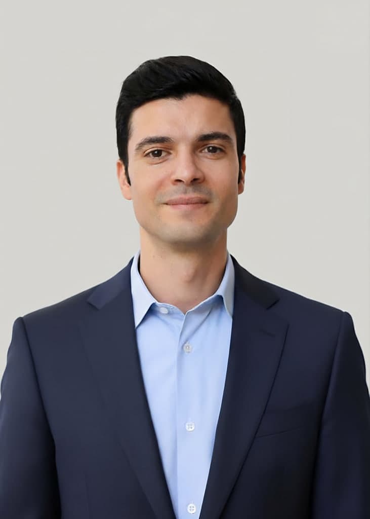 Khalil Aiouaz, Courtier hypothécaire